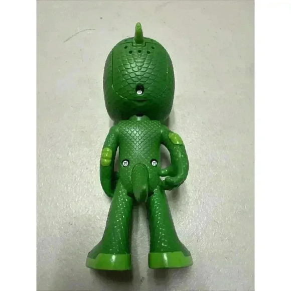 Just Play PJ Masks Talking 6” Gekko Toy Action Figure‎ - Picture 5 of 6